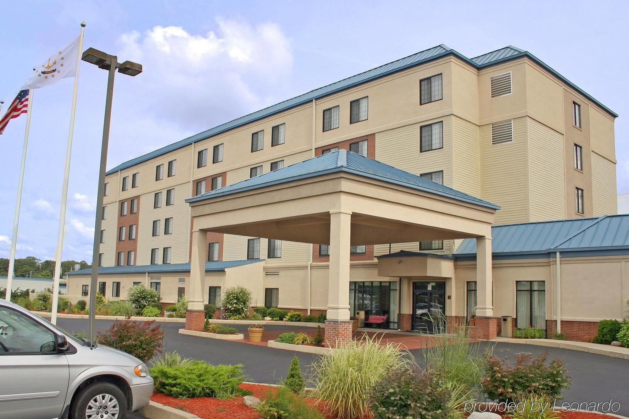 Holiday Inn Express Hotel & Suites Providence-Woonsocket By Ihg Esterno foto